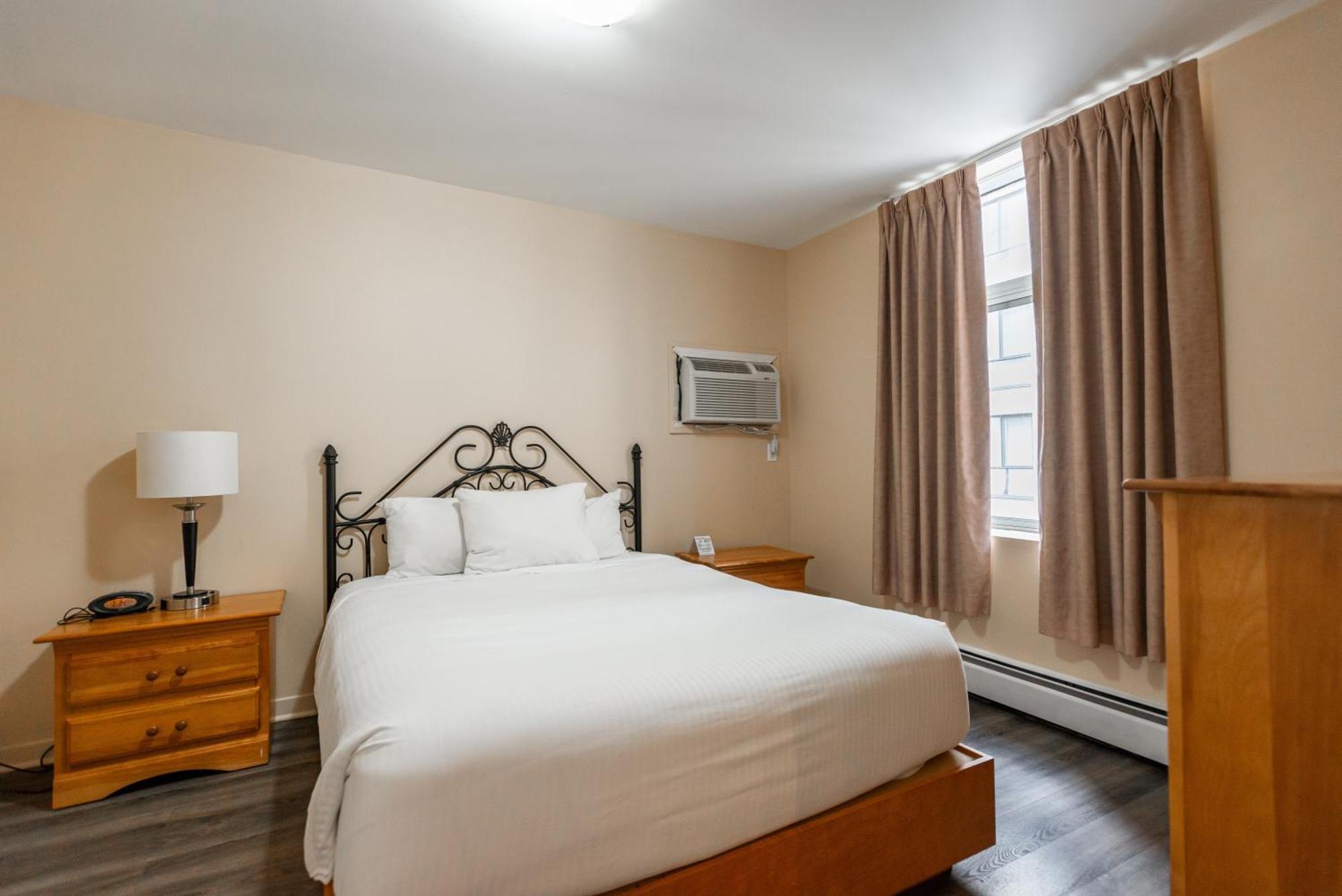 מונטריאול Hotel Le Roberval מראה חיצוני תמונה