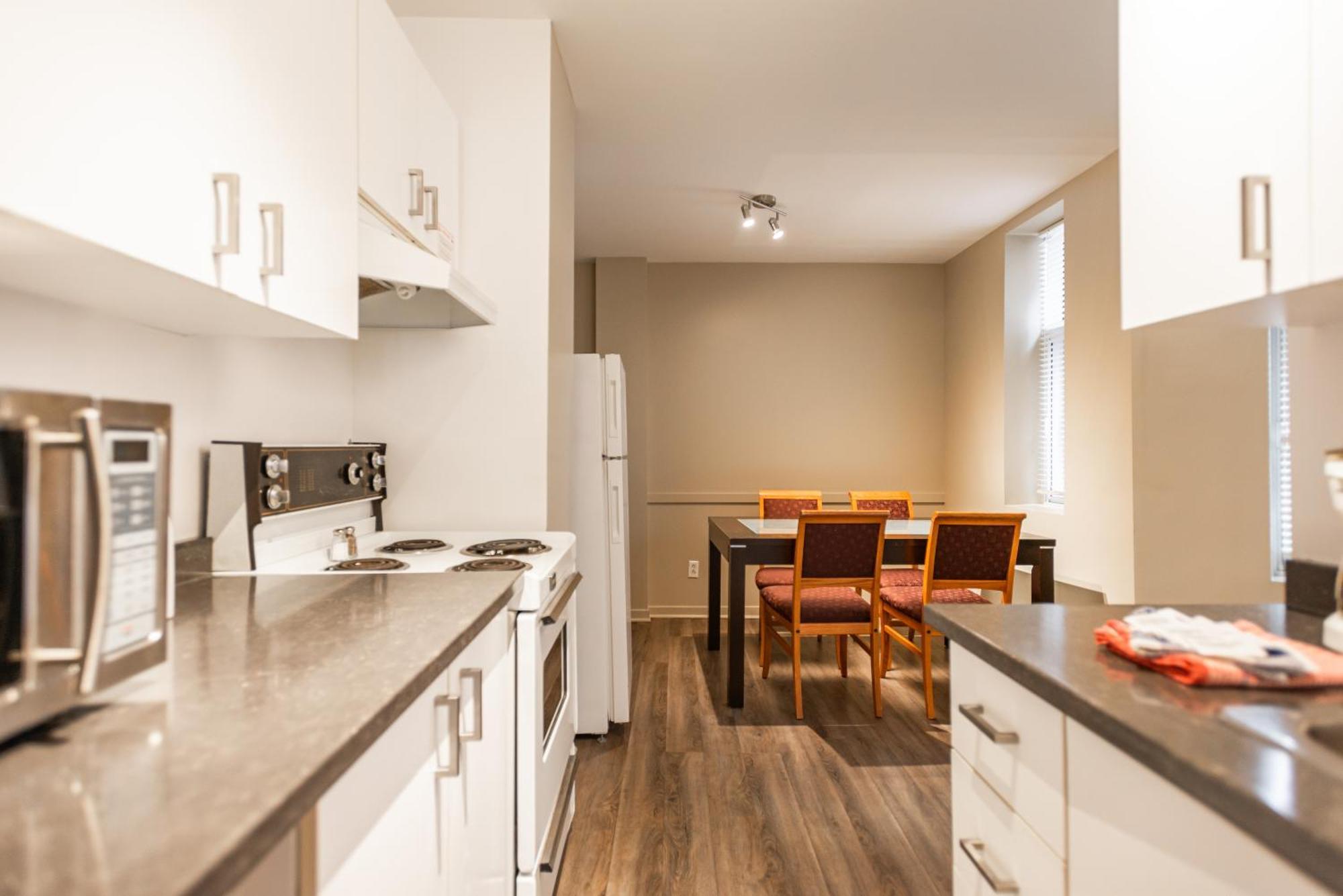מונטריאול Hotel Le Roberval מראה חיצוני תמונה