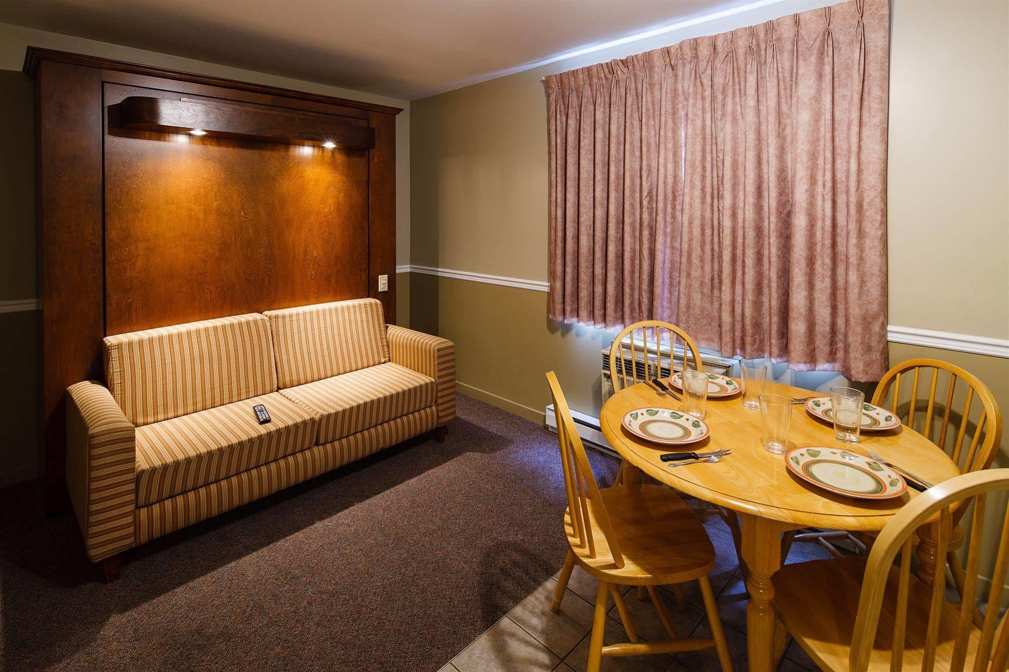 מונטריאול Hotel Le Roberval מראה חיצוני תמונה